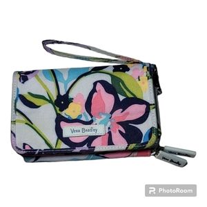 Vera Bradley Wristlet wallet sections RFID floral colorful cottagecore colorful